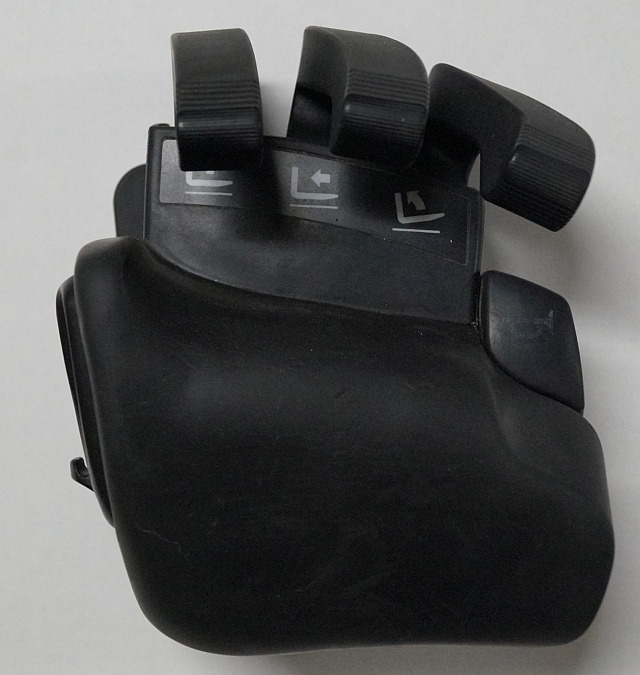 Jungheinrich 51235616 | Controle levers with side shift function Index O sn. P78 - النظام الكهربائي - معدات المناولة: صور 1 Jungheinrich 51235616 | Controle levers with side shift function Index O sn. P78 - النظام الكهربائي - معدات المناولة: صور 1