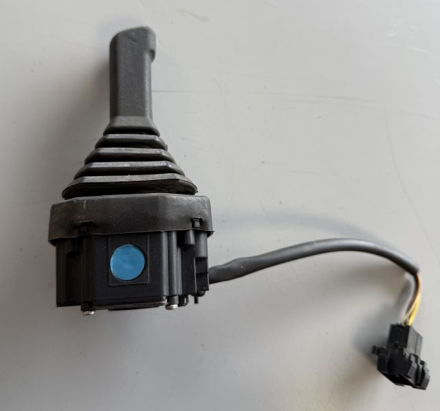Linde 409324 | Joystick Single Axis Still no. 8409324 sn 0651 62 - النظام الكهربائي - معدات المناولة: صور 1 Linde 409324 | Joystick Single Axis Still no. 8409324 sn 0651 62 - النظام الكهربائي - معدات المناولة: صور 1