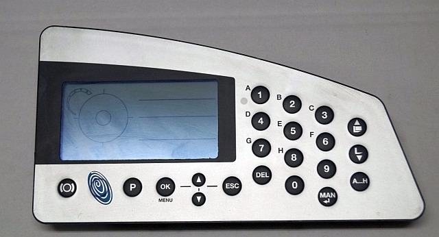 Still 0009460836 | Display V1.03 HW 2.00 Sw. 0.14 399302246/0000 sn K363.00.006 - لوحة القيادة - معدات المناولة: صور 1 Still 0009460836 | Display V1.03 HW 2.00 Sw. 0.14 399302246/0000 sn K363.00.006 - لوحة القيادة - معدات المناولة: صور 1