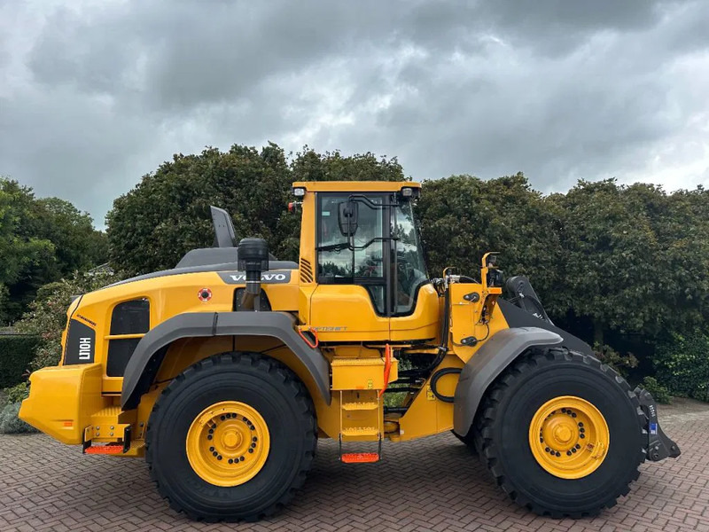 Volvo L110 H Unused 3 units directly availlable - اللودر بعجل: صور 5 Volvo L110 H Unused 3 units directly availlable - اللودر بعجل: صور 5