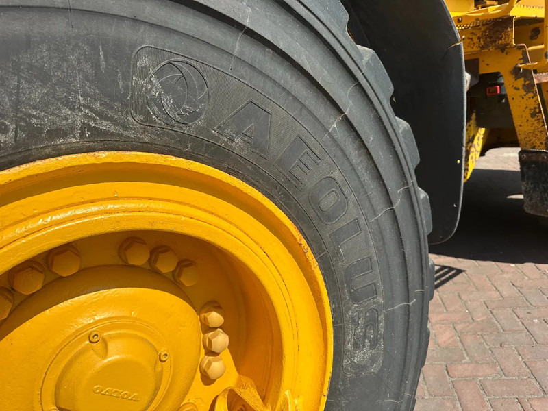 اللودر بعجل Volvo L120 F: صور 15