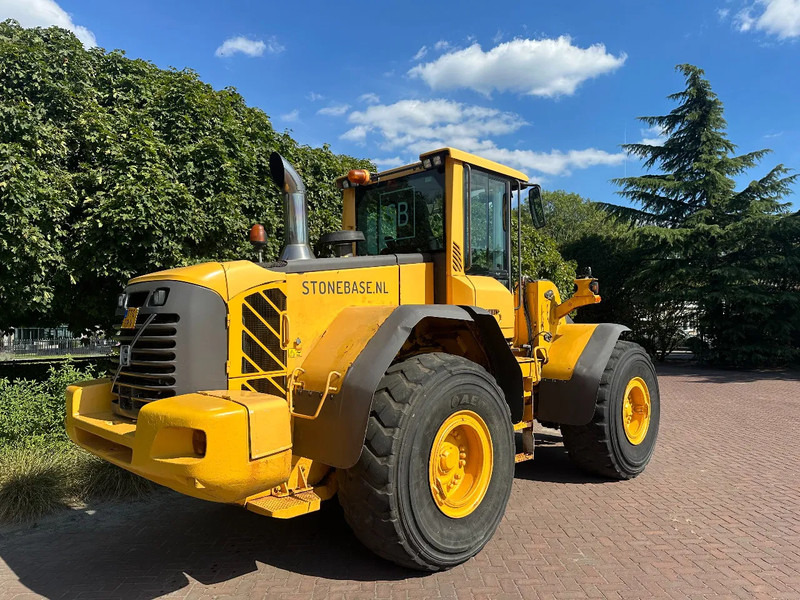 Volvo L120 F - اللودر بعجل: صور 4 Volvo L120 F - اللودر بعجل: صور 4