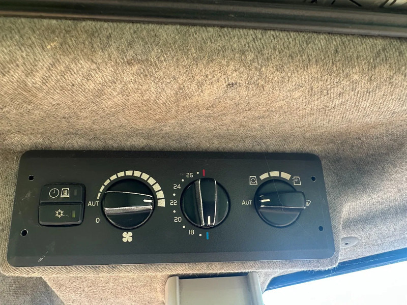 اللودر بعجل Volvo L120 F: صور 20