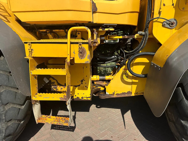 اللودر بعجل Volvo L120 F: صور 11