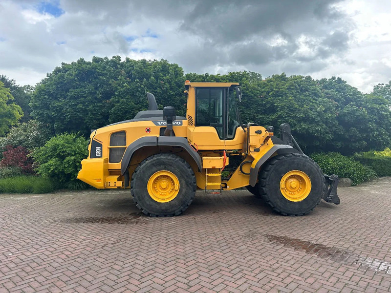 Volvo L120 H - اللودر بعجل: صور 5 Volvo L120 H - اللودر بعجل: صور 5