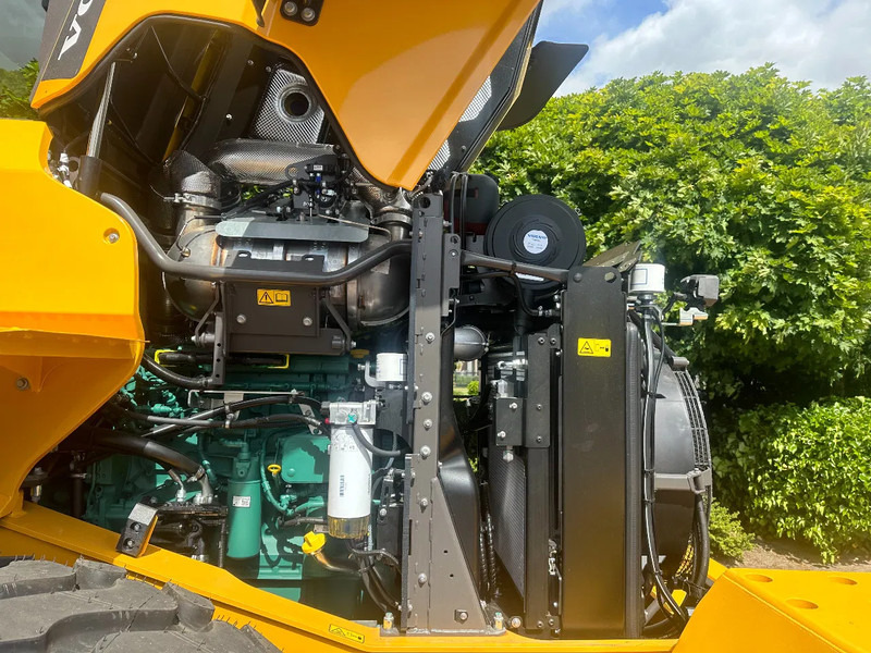 اللودر بعجل جديد Volvo L90 H2 2025: صور 13