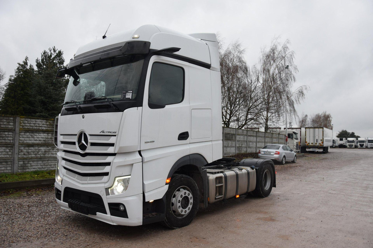 Mercedes-Benz Actros 5 1845 BigSpace Max tanks - شاحنة جرار: صور 1 Mercedes-Benz Actros 5 1845 BigSpace Max tanks - شاحنة جرار: صور 1