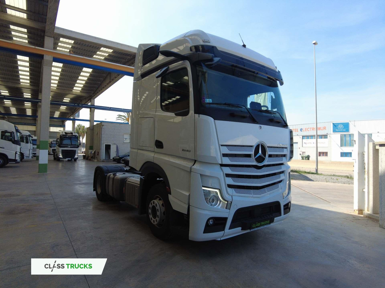 Mercedes-Benz Actros 5 1845 BigSpace - شاحنة جرار: صور 2 Mercedes-Benz Actros 5 1845 BigSpace - شاحنة جرار: صور 2