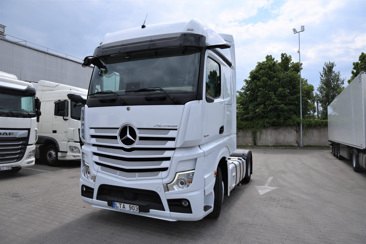 Mercedes-Benz Actros 5 1845 BigSpace - شاحنة جرار: صور 1 Mercedes-Benz Actros 5 1845 BigSpace - شاحنة جرار: صور 1