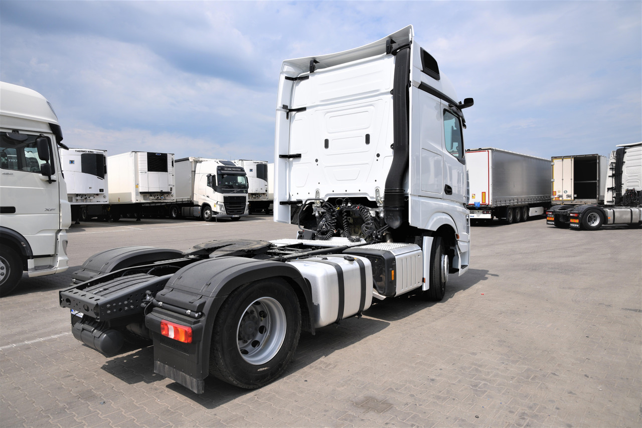 Mercedes-Benz Actros 5 1845 BigSpace - شاحنة جرار: صور 4 Mercedes-Benz Actros 5 1845 BigSpace - شاحنة جرار: صور 4