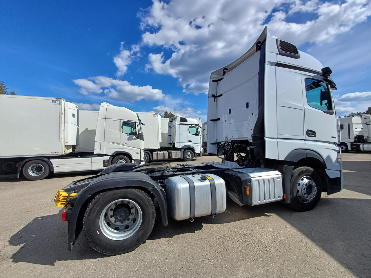 Mercedes-Benz Actros 5 1845 BigSpace - شاحنة جرار: صور 4 Mercedes-Benz Actros 5 1845 BigSpace - شاحنة جرار: صور 4
