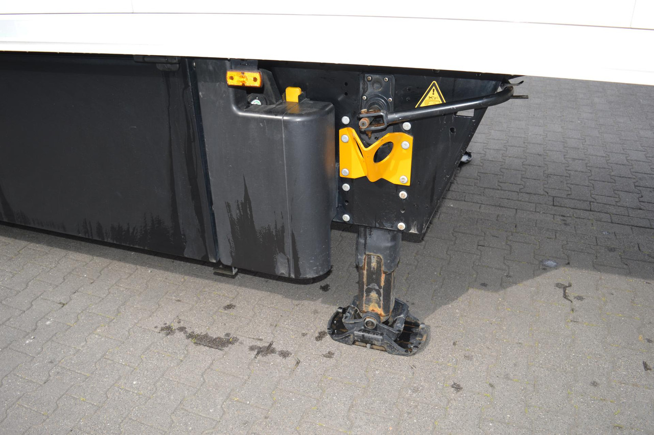 Schmitz Cargobull SKO FP 45 ThermoKing SLXi 300 - مبردة نصف مقطورة: صور 4 Schmitz Cargobull SKO FP 45 ThermoKing SLXi 300 - مبردة نصف مقطورة: صور 4