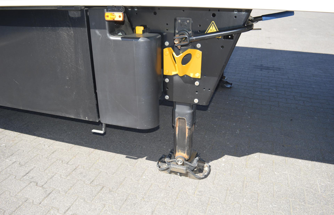 Schmitz Cargobull SKO FP 60 ThermoKing SLXi 300 - مبردة نصف مقطورة: صور 4 Schmitz Cargobull SKO FP 60 ThermoKing SLXi 300 - مبردة نصف مقطورة: صور 4