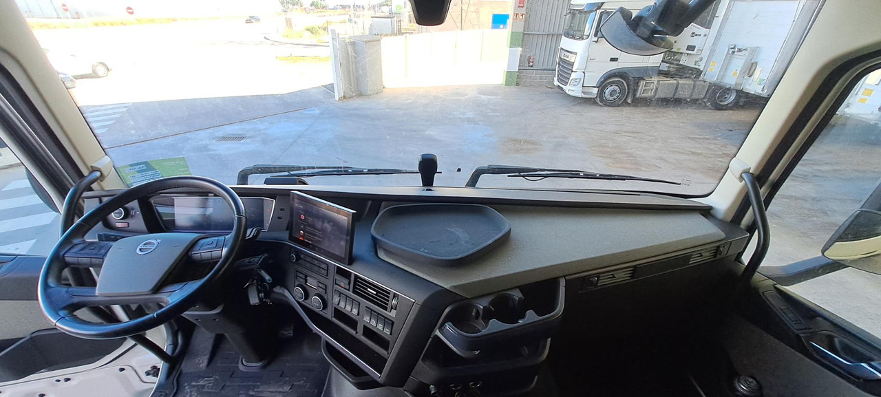 شاحنة جرار Volvo FH 460 Globetrotter XL Retarder i-Save: صور 10