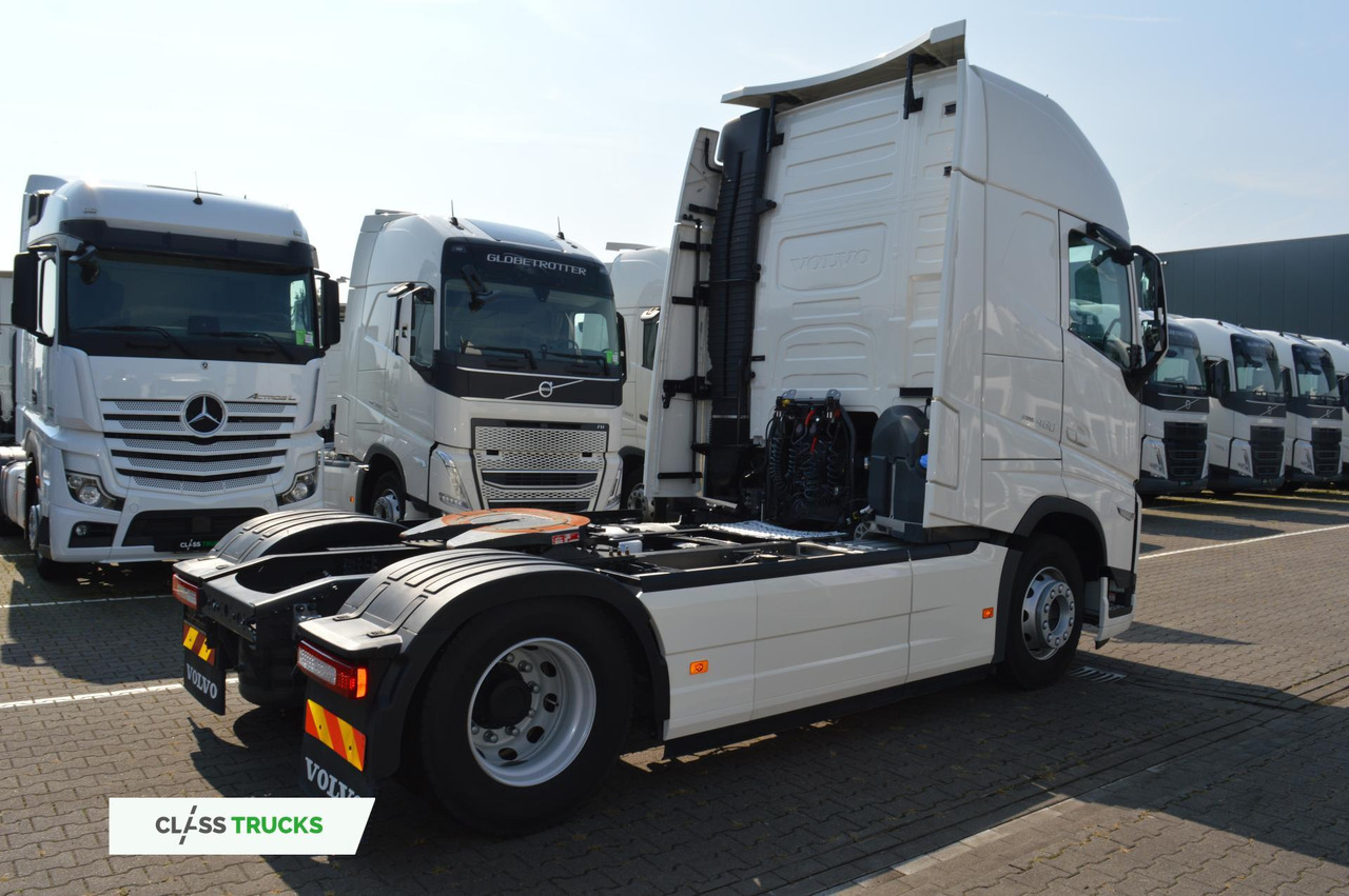 Volvo FH 460 Globetrotter XL i-Save Side Skirts - شاحنة جرار: صور 4 Volvo FH 460 Globetrotter XL i-Save Side Skirts - شاحنة جرار: صور 4