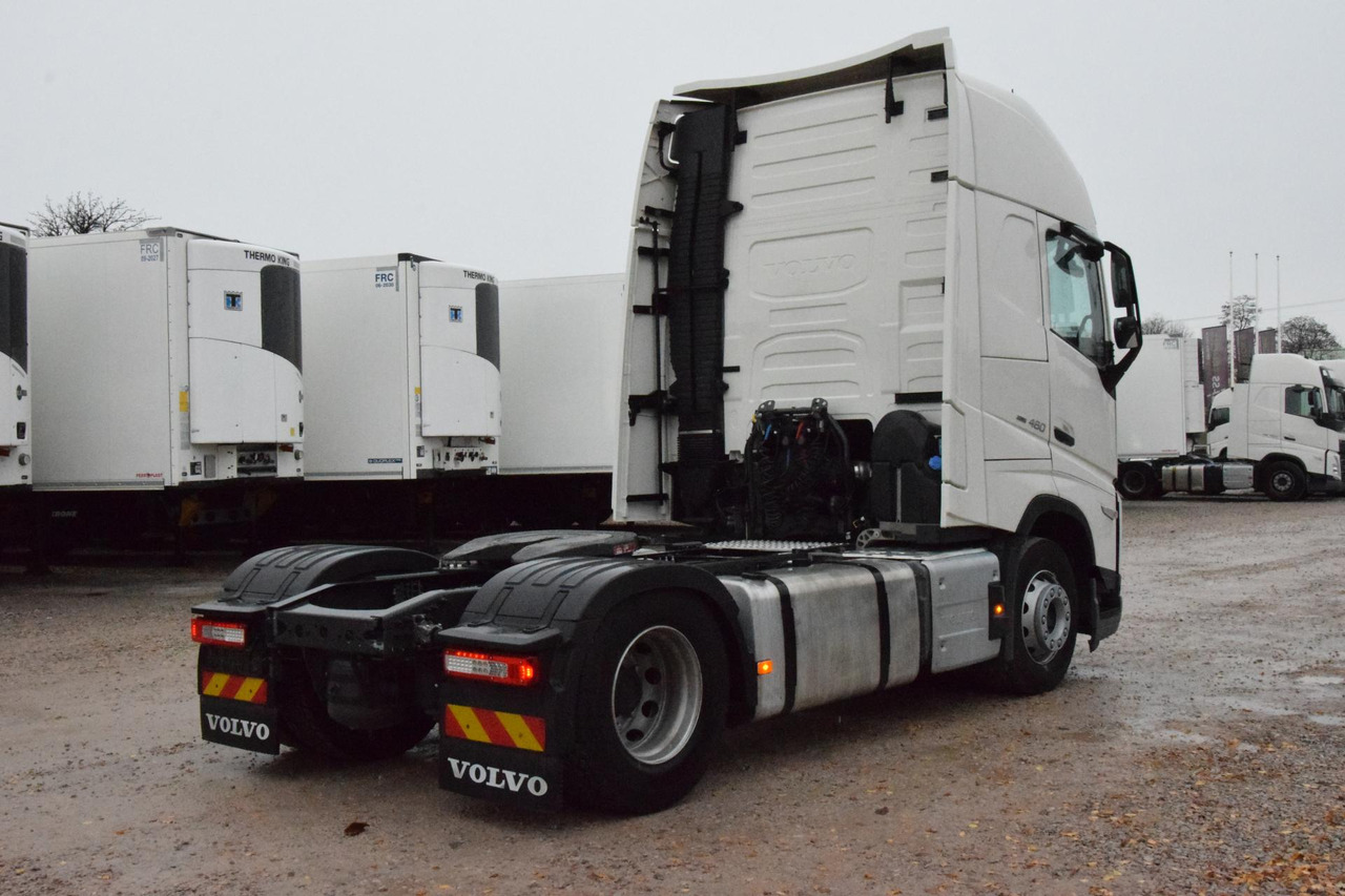 Volvo FH 460 Globetrotter XL i-Save - شاحنة جرار: صور 4 Volvo FH 460 Globetrotter XL i-Save - شاحنة جرار: صور 4