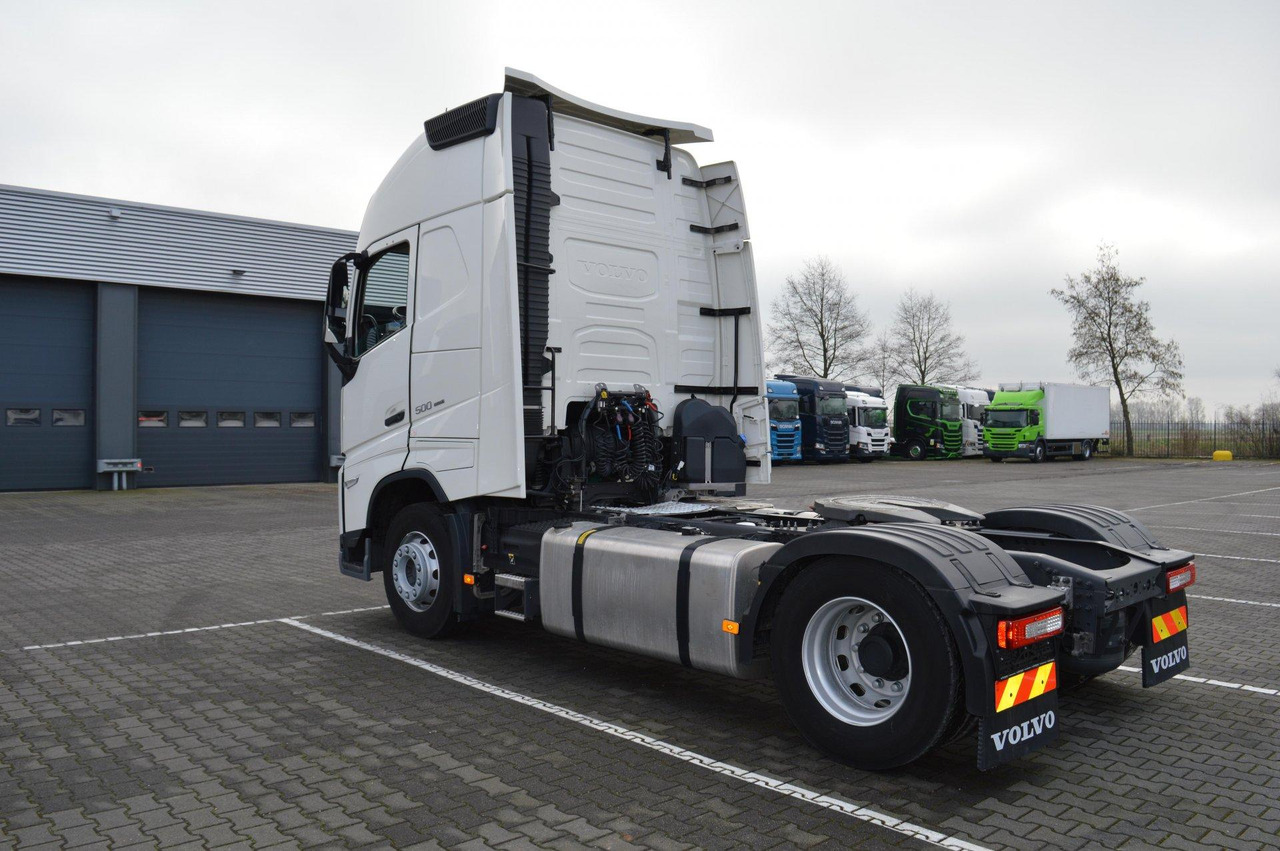 Volvo FH 500 Globetrotter XL - شاحنة جرار: صور 2 Volvo FH 500 Globetrotter XL - شاحنة جرار: صور 2