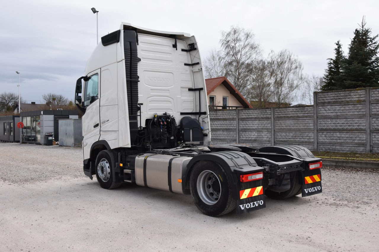 شاحنة جرار Volvo FH 500 Globetrotter XL: صور 6