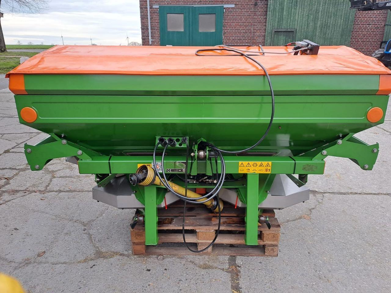 Amazone ZA-M 1001 Special SBS - آلة رش الأسمدة: صور 2 Amazone ZA-M 1001 Special SBS - آلة رش الأسمدة: صور 2