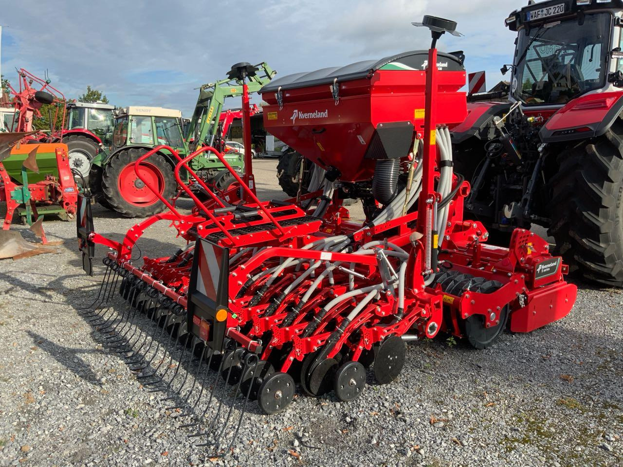 Kverneland SATERRA - معدات بذار: صور 1 Kverneland SATERRA - معدات بذار: صور 1