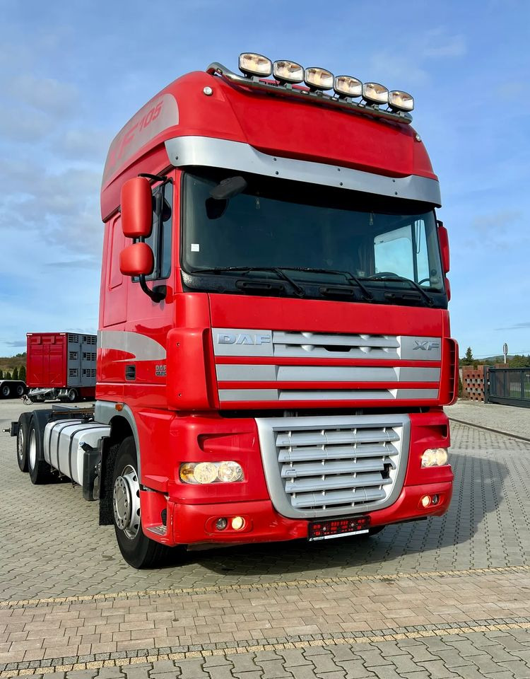 DAF XF105.510 | 6x2 | Pod zabudowę |Os podnoszona i skrętna | Retarder | Webasto | Klimatyzacja - الشاسيه شاحنة: صور 1 DAF XF105.510 | 6x2 | Pod zabudowę |Os podnoszona i skrętna | Retarder | Webasto | Klimatyzacja - الشاسيه شاحنة: صور 1
