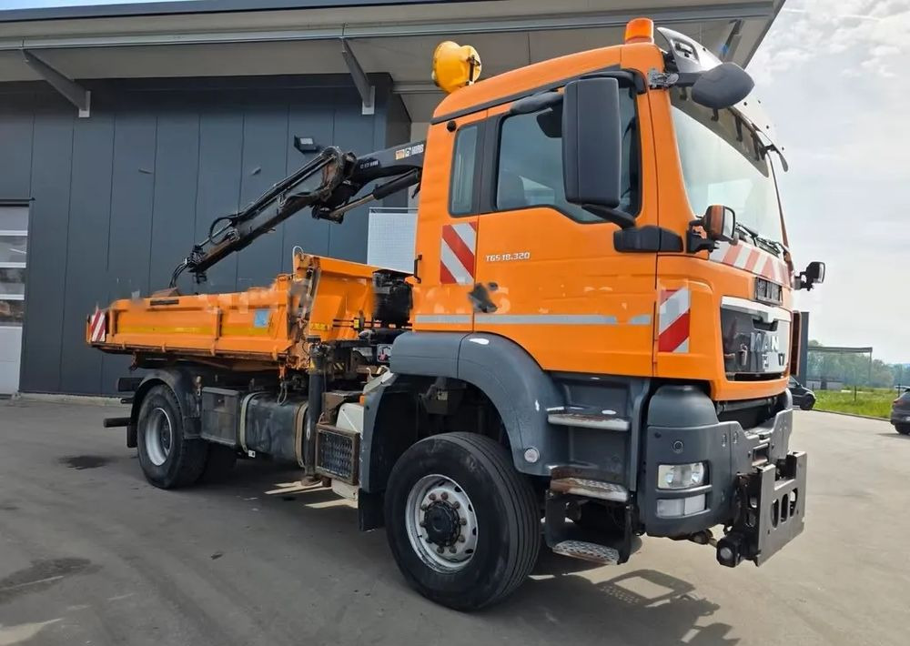 MAN TGS 18.320 4x4 – Wywrotka trójstronna Meiller + Kran HIAB | Komunalny | Euro 5 - قلابات: صور 3 MAN TGS 18.320 4x4 – Wywrotka trójstronna Meiller + Kran HIAB | Komunalny | Euro 5 - قلابات: صور 3