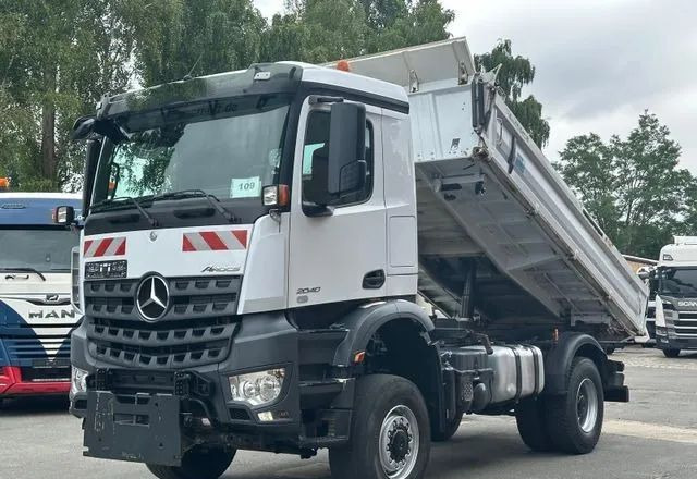 Mercedes-Benz Arocs 2040 4x4 – Meiller | Euro 6c | płyta czołowa do montażu pługu, osprzętu zimowego lub komunalnego | Automat | Resory stalowe (Blatt-Blatt) - قلابات: صور 1 Mercedes-Benz Arocs 2040 4x4 – Meiller | Euro 6c | płyta czołowa do montażu pługu, osprzętu zimowego lub komunalnego | Automat | Resory stalowe (Blatt-Blatt) - قلابات: صور 1