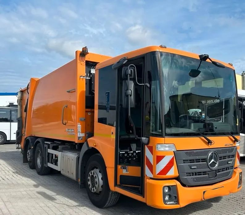 Mercedes-Benz Econic 2630 L Faun Variopress Zöller / 1. właściciel / Euro6 / 6x2 / - شاحنة القمامة: صور 1 Mercedes-Benz Econic 2630 L Faun Variopress Zöller / 1. właściciel / Euro6 / 6x2 / - شاحنة القمامة: صور 1