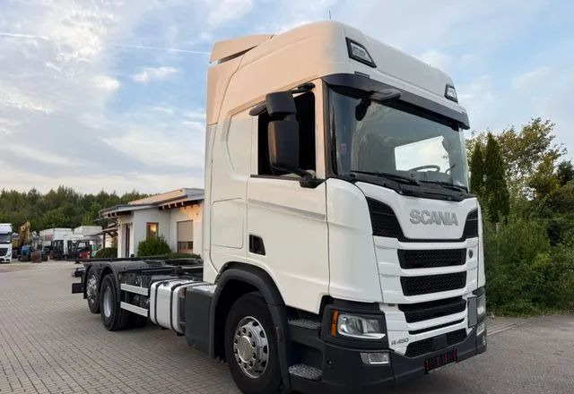 Scania R450 BDF • 6x2 • Euro 6d • Skrętna tylna oś • Retarder • Pod zabudowę • - الشاسيه شاحنة: صور 2 Scania R450 BDF • 6x2 • Euro 6d • Skrętna tylna oś • Retarder • Pod zabudowę • - الشاسيه شاحنة: صور 2