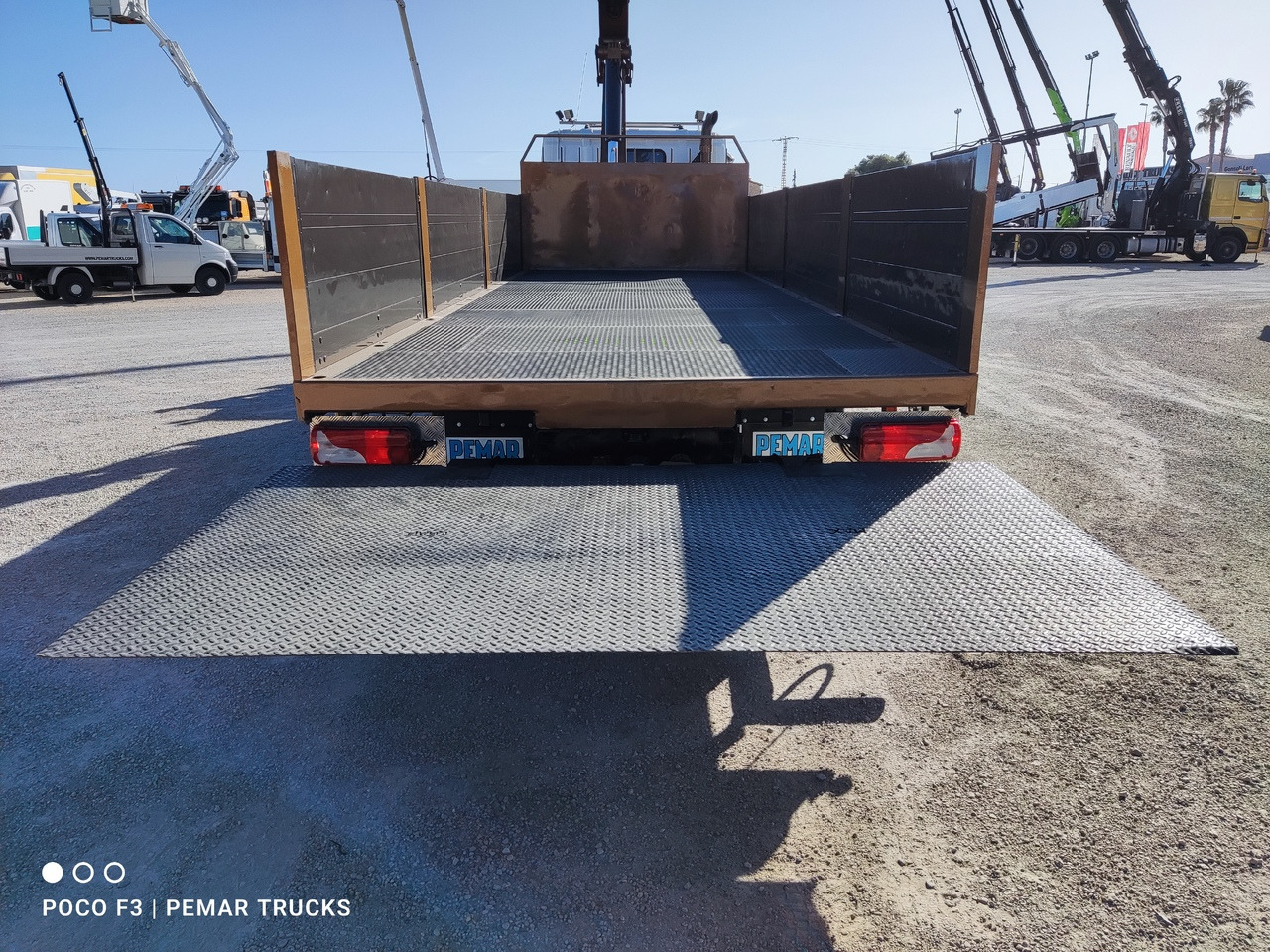 SCANIA P 420 6X2 GRUA CAJA FIJA - شاحنات الحاويات/ جسم علوي قابل للتغيير شاحنة, شاحنة كرين: صور 5 SCANIA P 420 6X2 GRUA CAJA FIJA - شاحنات الحاويات/ جسم علوي قابل للتغيير شاحنة, شاحنة كرين: صور 5