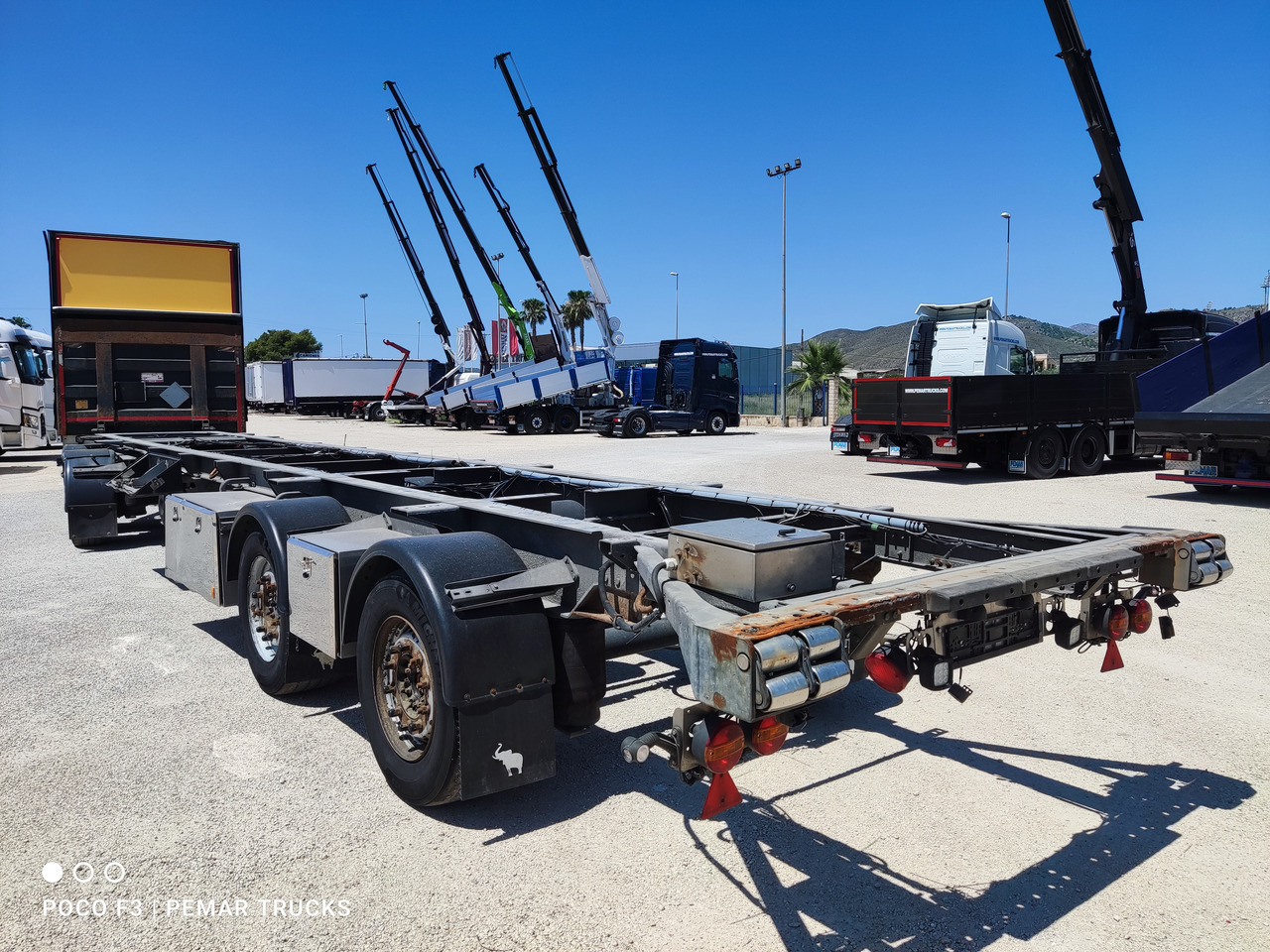 SCHMITZ CARGOBULL KO36 CHASIS MEGATRAILER 4 ejes - الشاسية مقطورة: صور 3 SCHMITZ CARGOBULL KO36 CHASIS MEGATRAILER 4 ejes - الشاسية مقطورة: صور 3