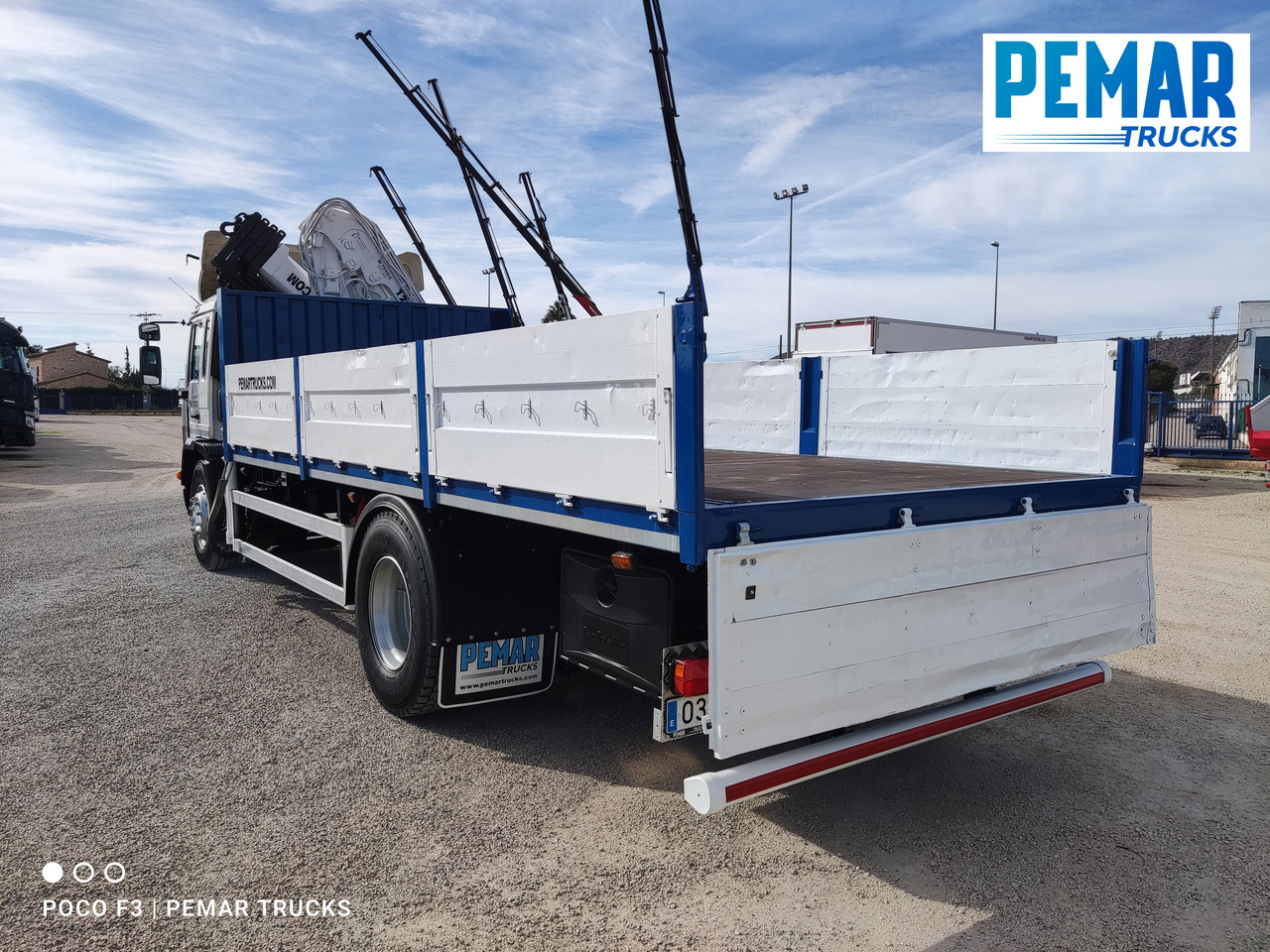 شاحنات مسطحة, شاحنة كرين VOLVO FL 250 GRUA CAJA FIJA: صور 10
