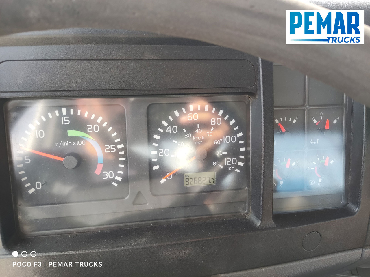 شاحنات مسطحة, شاحنة كرين VOLVO FL 250 GRUA CAJA FIJA: صور 30