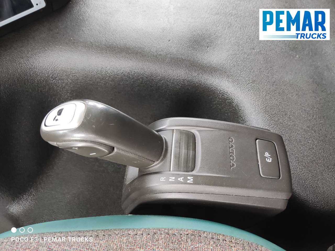 مبردة شاحنة VOLVO FM 330 4X2 FRIGORIFICO 18T EURO 6: صور 22