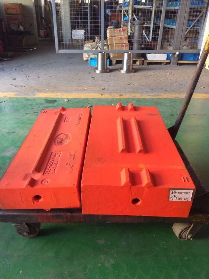BLOW BAR for Impact crusher - قطع الغيار - كسارة فكية: صور 4 BLOW BAR for Impact crusher - قطع الغيار - كسارة فكية: صور 4