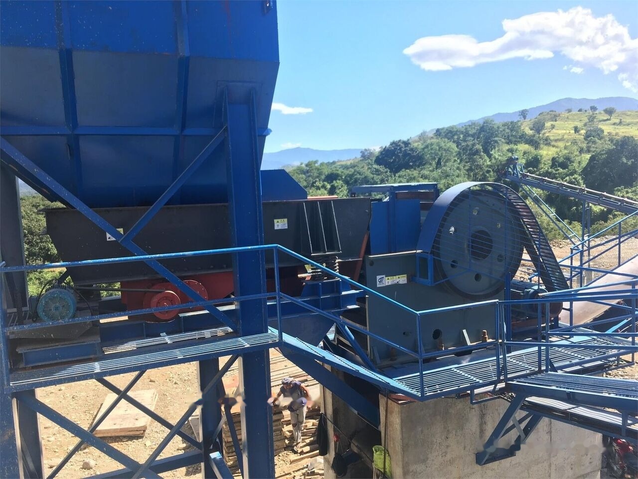 Kinglink 100TPH SCALPING VIBRATING FEEDER ZSW380X96 - غربال: صور 2 Kinglink 100TPH SCALPING VIBRATING FEEDER ZSW380X96 - غربال: صور 2