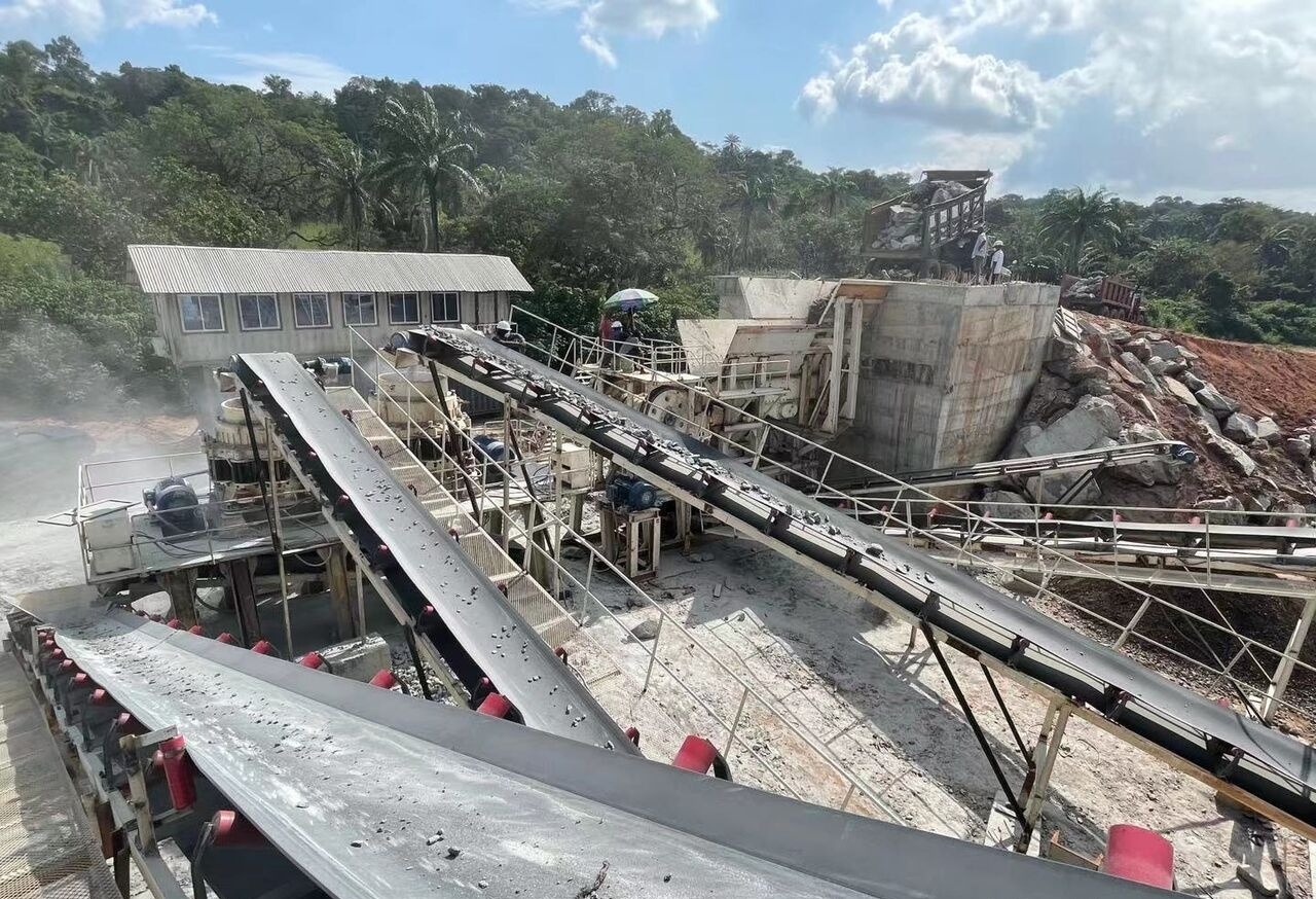 Kinglink 150-250TPH Granite Stone Rock Crushing Plant - كسارة مخرو: صور 4 Kinglink 150-250TPH Granite Stone Rock Crushing Plant - كسارة مخرو: صور 4