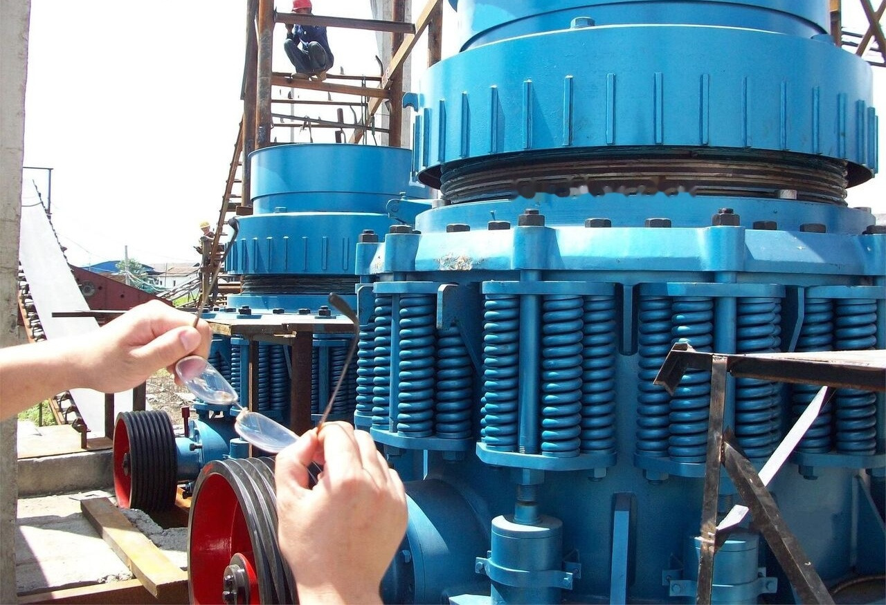 Kinglink 5.5 Feet Cone Crusher - كسارة مخرو: صور 4 Kinglink 5.5 Feet Cone Crusher - كسارة مخرو: صور 4