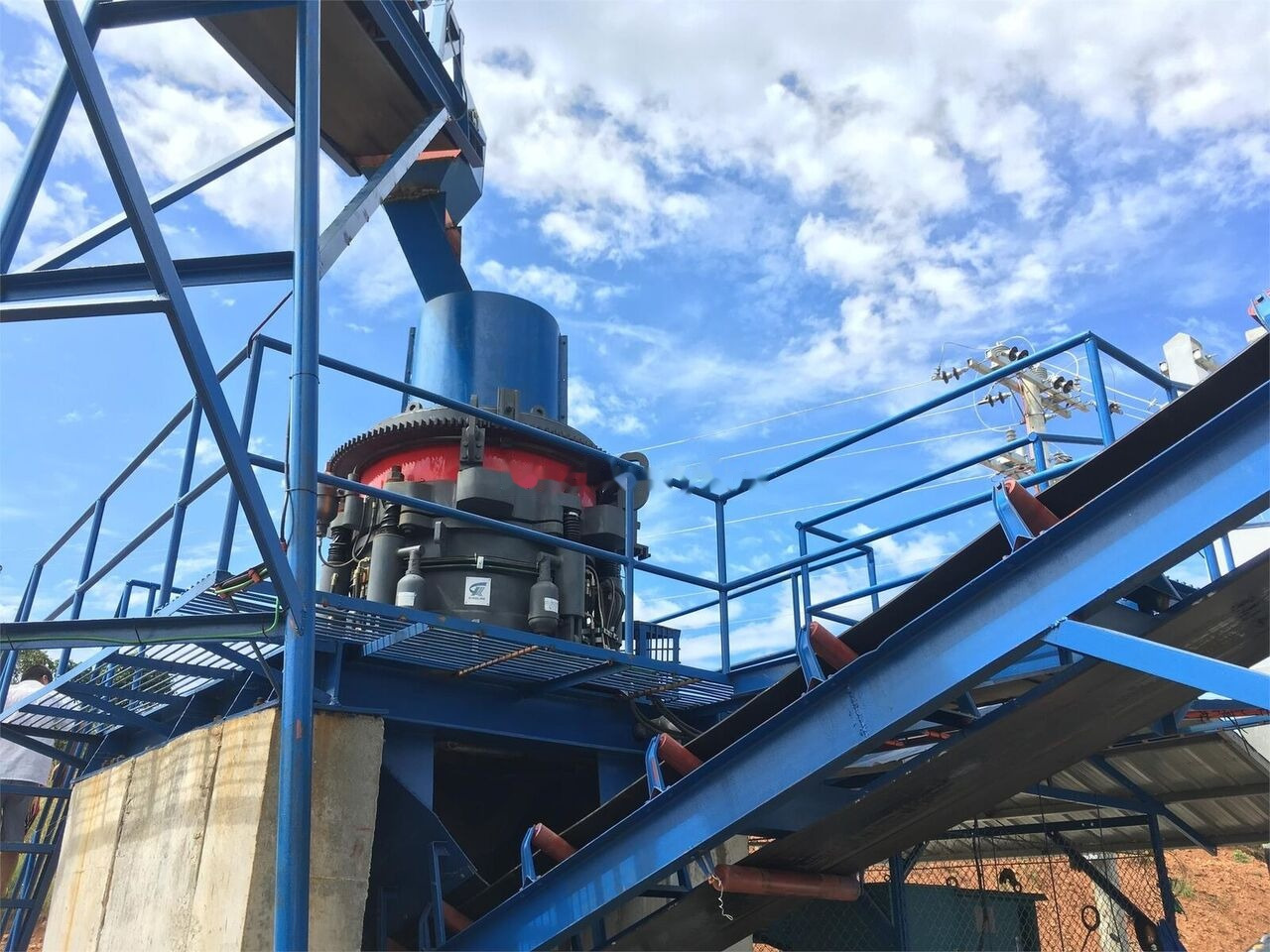 Kinglink HPY200 Hydraulic Cone Crusher for hard stone - كسارة مخرو: صور 4 Kinglink HPY200 Hydraulic Cone Crusher for hard stone - كسارة مخرو: صور 4