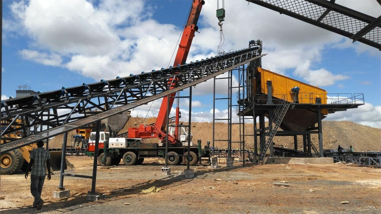 Kinglink Inclined Basalt Vibrating Screen 4YK2160 - غربال: صور 3 Kinglink Inclined Basalt Vibrating Screen 4YK2160 - غربال: صور 3