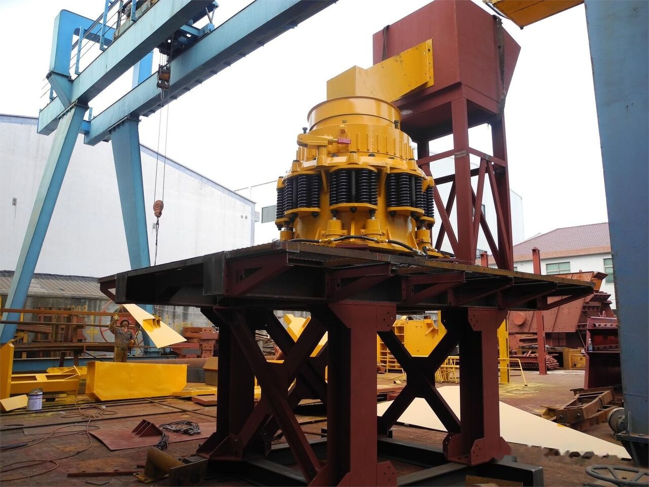 Kinglink KLC1000 100TPH Silex Stone Cone Crusher - كسارة مخرو: صور 1 Kinglink KLC1000 100TPH Silex Stone Cone Crusher - كسارة مخرو: صور 1