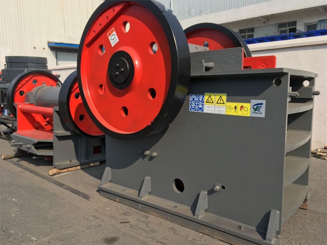 Kinglink PE600x900 Basalt and Granite Jaw Crusher - كسارة فكية: صور 4 Kinglink PE600x900 Basalt and Granite Jaw Crusher - كسارة فكية: صور 4