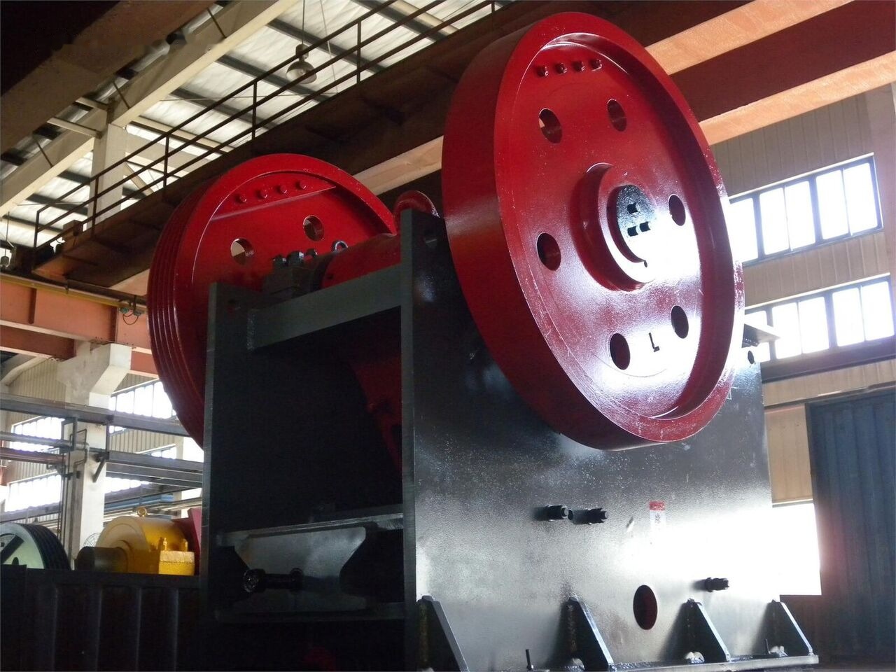 Kinglink PE600x900 Copper Mines Jaw Crusher - كسارة فكية: صور 5 Kinglink PE600x900 Copper Mines Jaw Crusher - كسارة فكية: صور 5