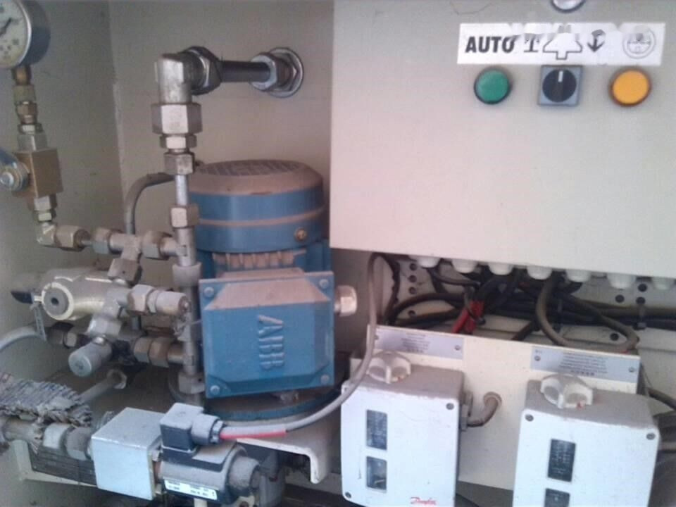 Nordberg GP11F Used Hydraulic Cone Crusher - كسارة مخرو: صور 4 Nordberg GP11F Used Hydraulic Cone Crusher - كسارة مخرو: صور 4