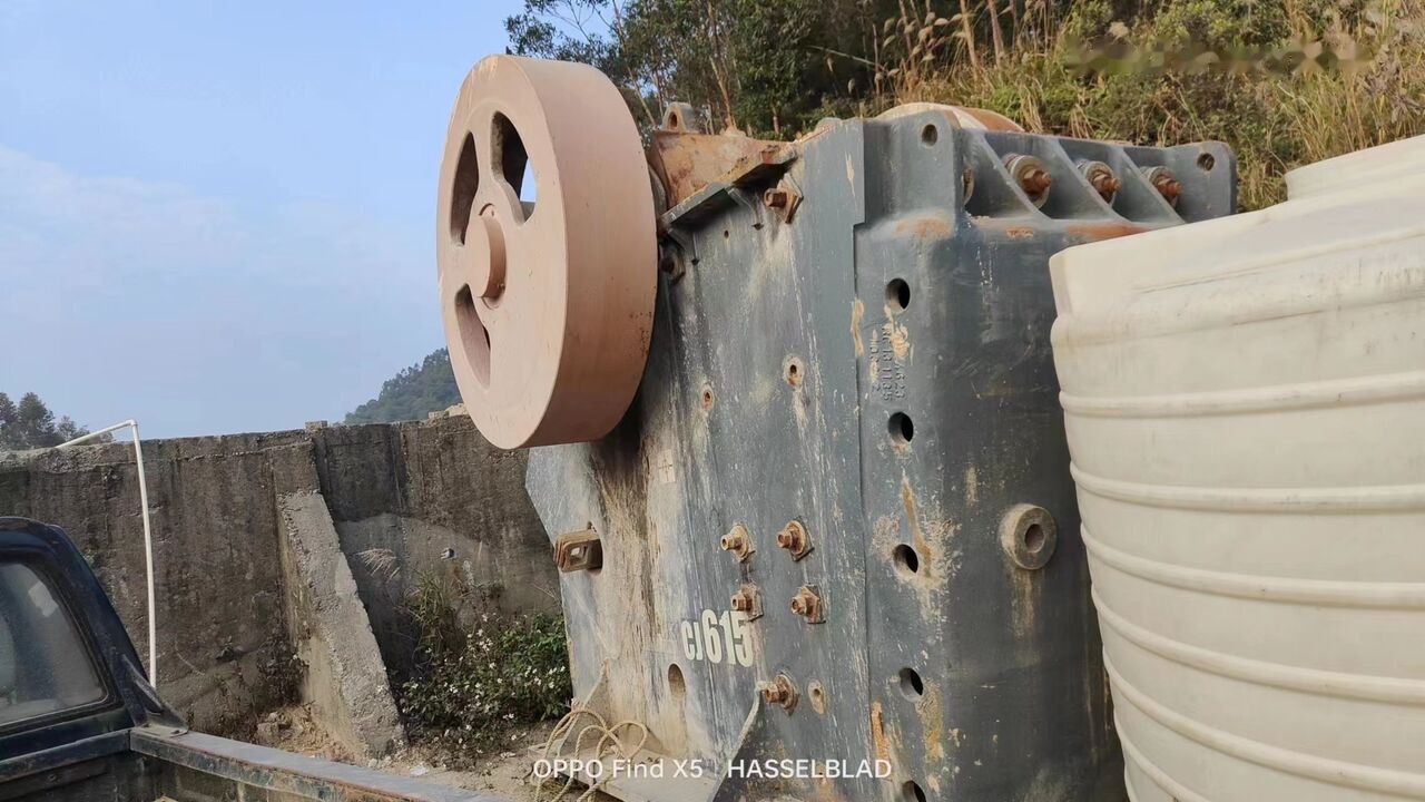 Sandvik CJ615 Jaw Crusher - كسارة فكية: صور 1 Sandvik CJ615 Jaw Crusher - كسارة فكية: صور 1