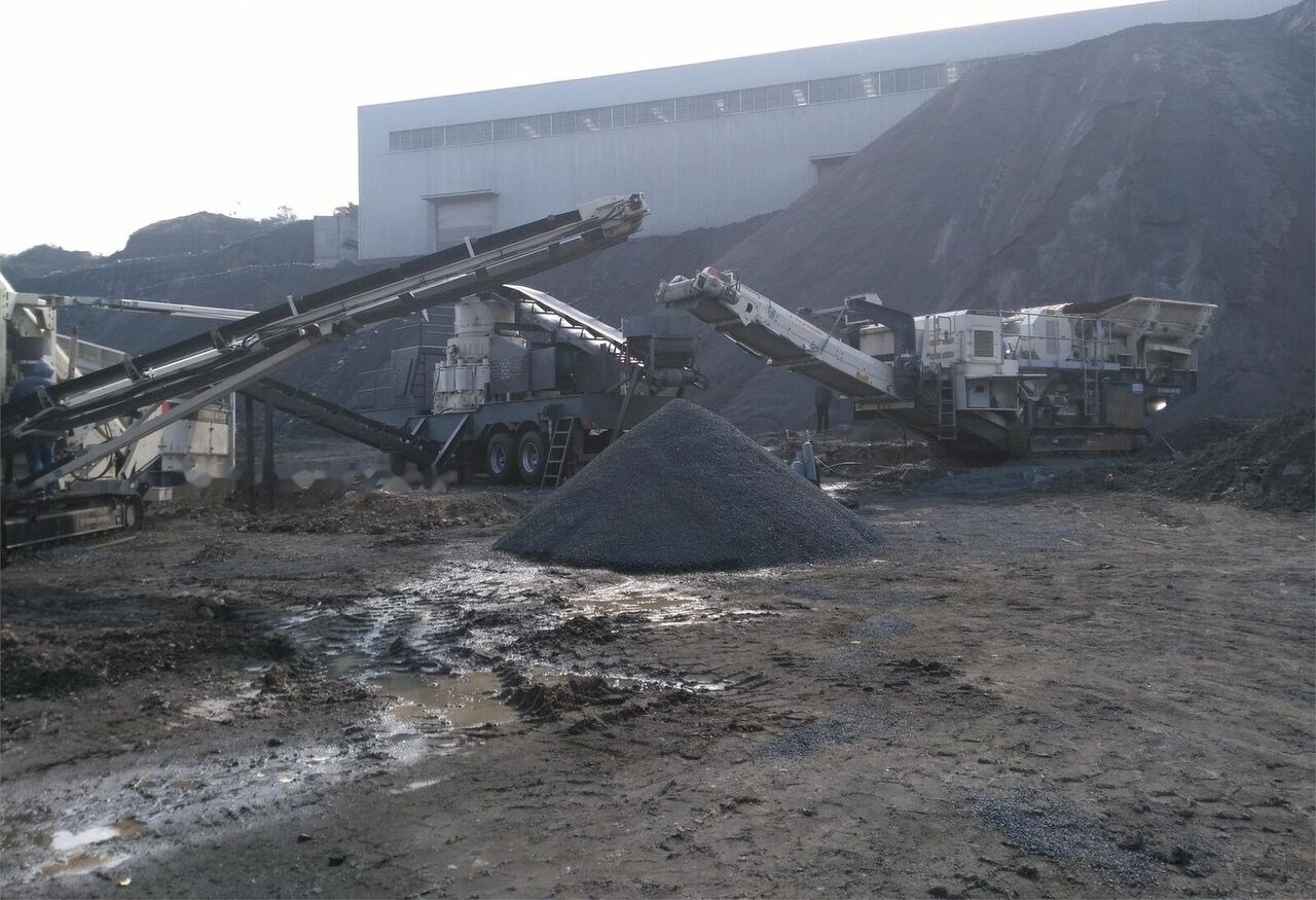 Terex 694+ Mobile screening machine - غربال: صور 2 Terex 694+ Mobile screening machine - غربال: صور 2