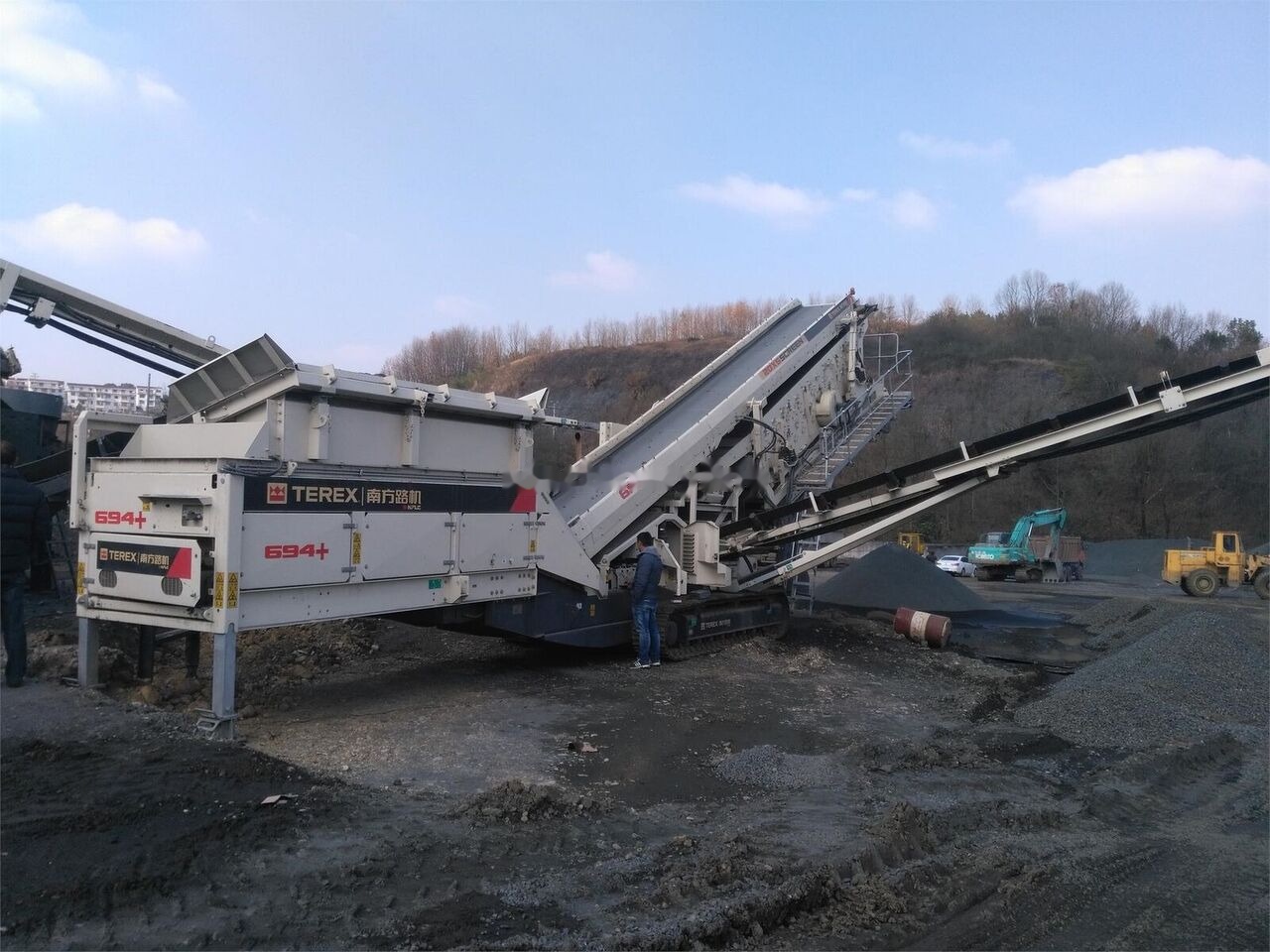 Terex 694+ Mobile screening machine - غربال: صور 1 Terex 694+ Mobile screening machine - غربال: صور 1