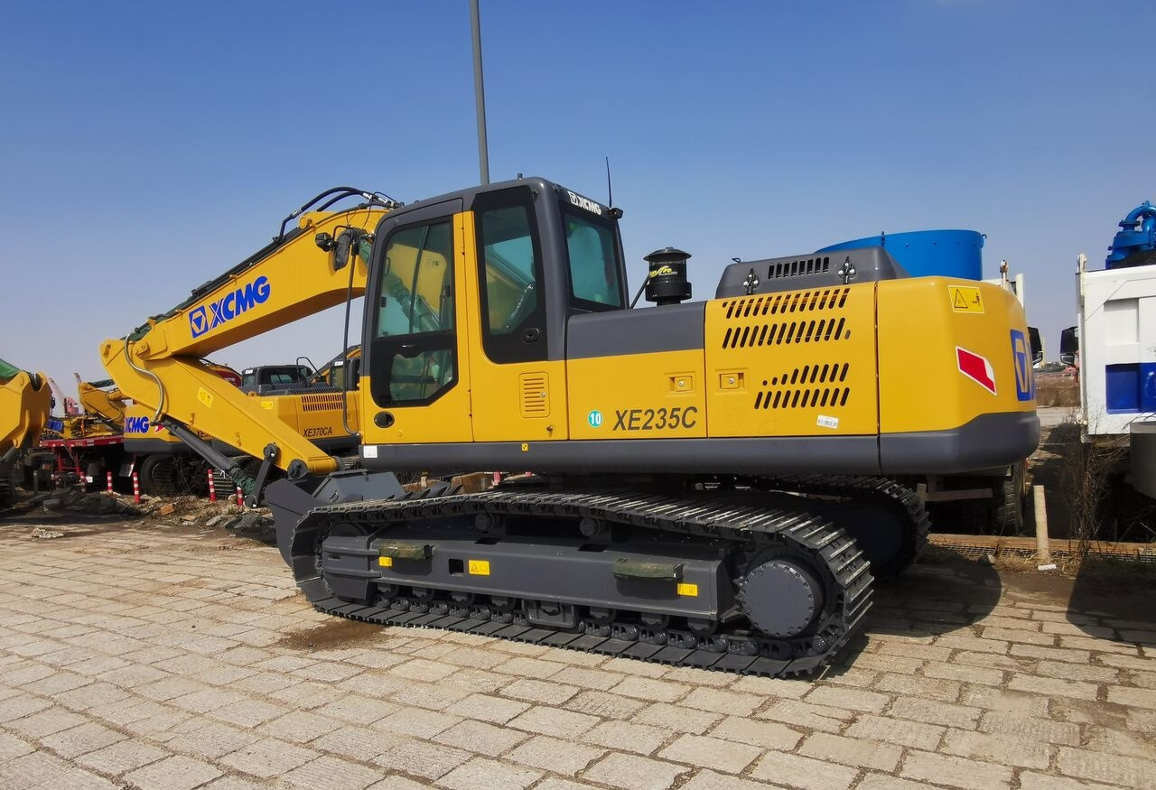 XCMG XE235C - حفارات زحافة: صور 1 XCMG XE235C - حفارات زحافة: صور 1