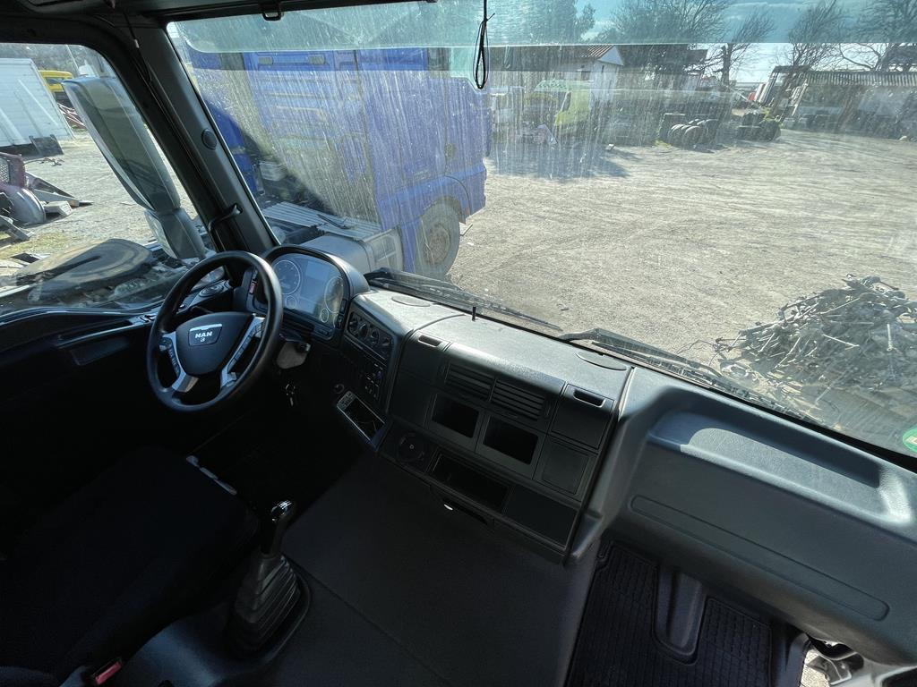 الكبائن - شاحنة MAN TGL DOUBLE CAB 2012: صور 11