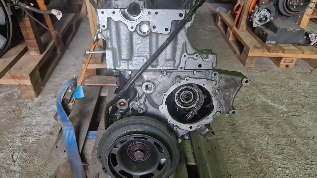 MERCEDES-BENZ SPRINTER 602.980 LONG BLOCK - REFURBISHED - المحرك - شاحنة: صور 2 MERCEDES-BENZ SPRINTER 602.980 LONG BLOCK - REFURBISHED - المحرك - شاحنة: صور 2